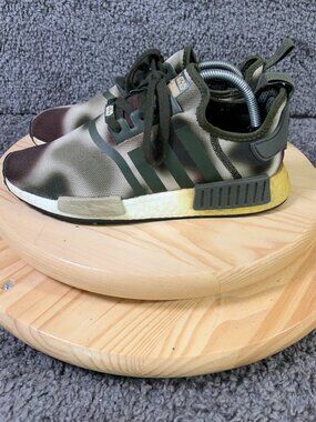 Adidas NMD R1 x Disney Star Wars Princess Leia Running Shoe Womens Size 9 Camo